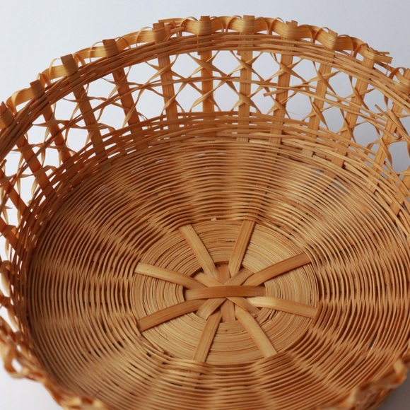 Round Wicker Catch All Basket ๐งบ - Picture 5 of 8